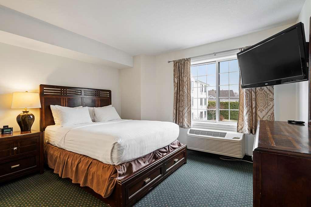 Charlevoix Inn & Suites Surestay Collection By Best Western 部屋 写真