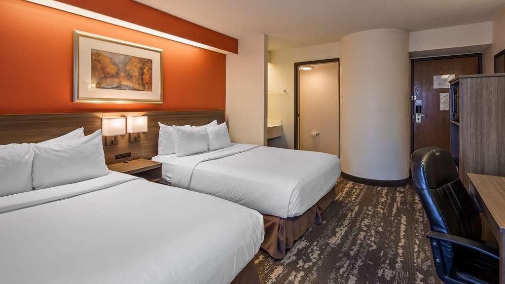 Charlevoix Inn & Suites Surestay Collection By Best Western 部屋 写真